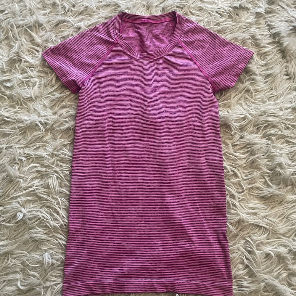 Lululemon Swiftly Tech short-sleeve shirt 2.0 hip length